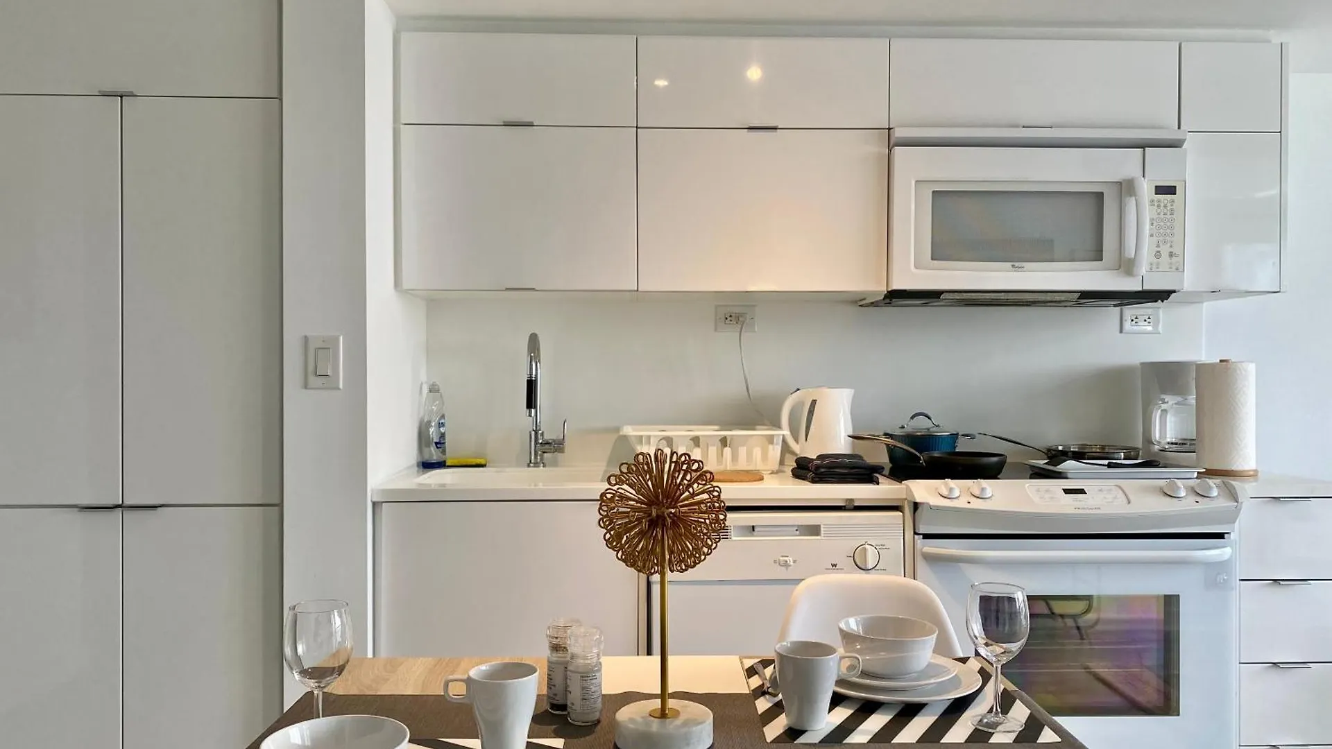 Apartment Luxury Executive Toronto Downtown Suites Canada