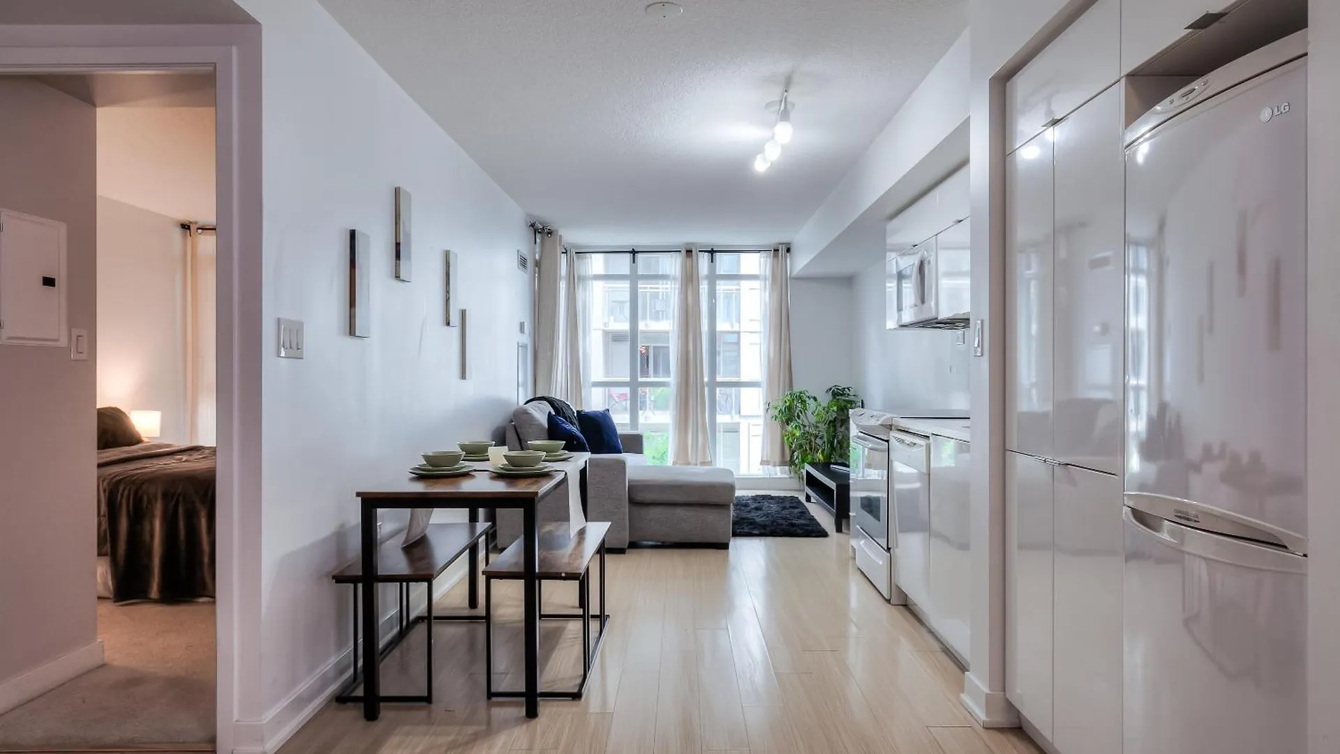 Apartment Luxury Executive Toronto Downtown Suites