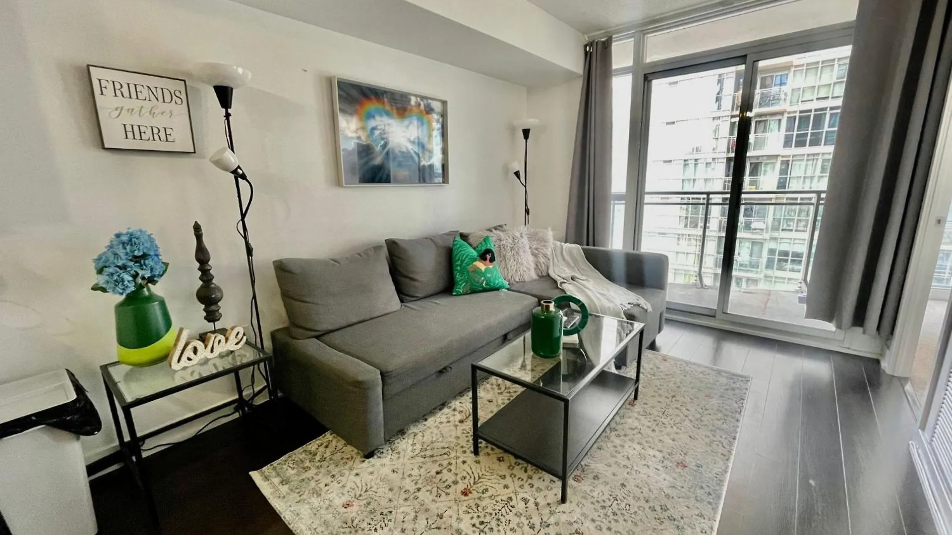 Luxury Executive Toronto Downtown Suites