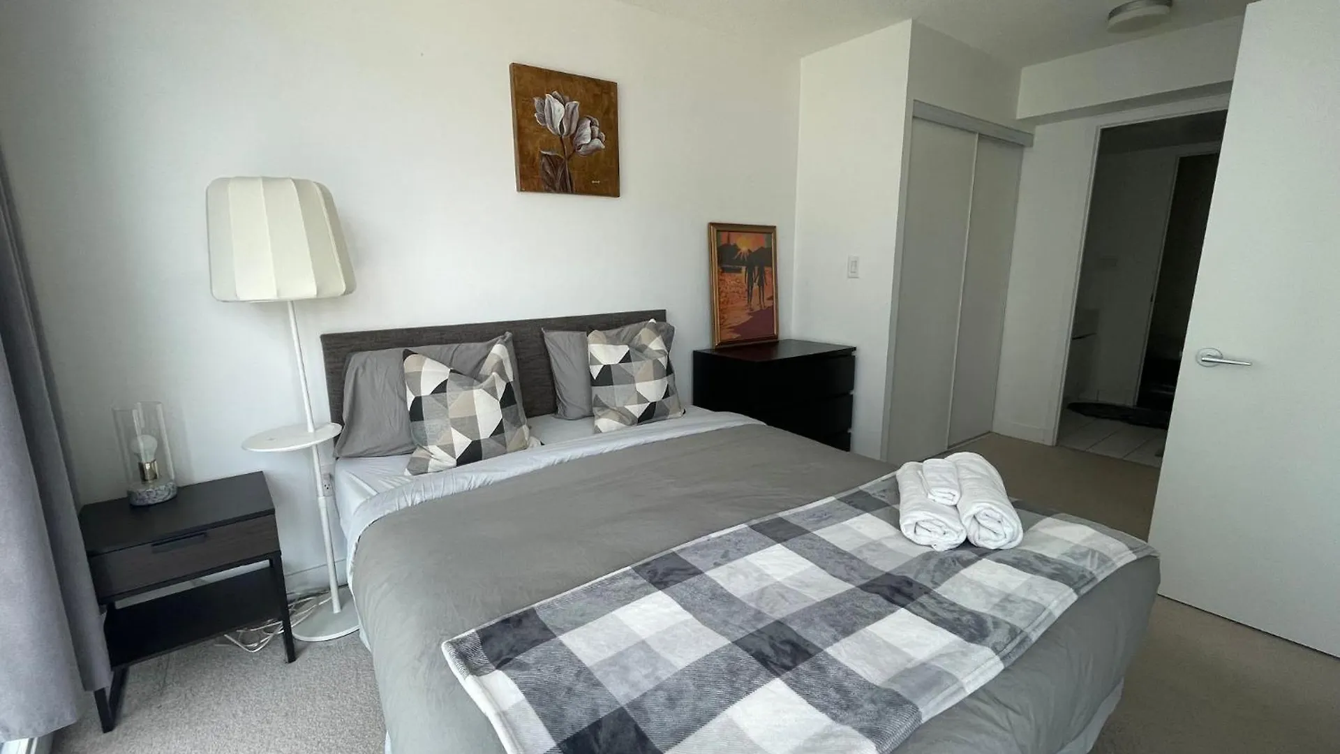 Apartment Luxury Executive Toronto Downtown Suites