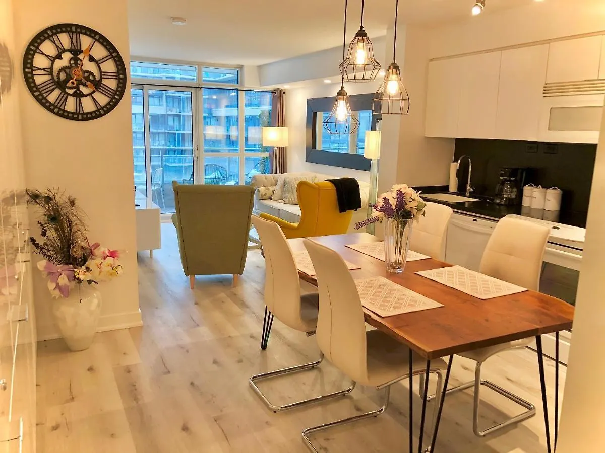 Apartment Luxury Executive Toronto Downtown Suites