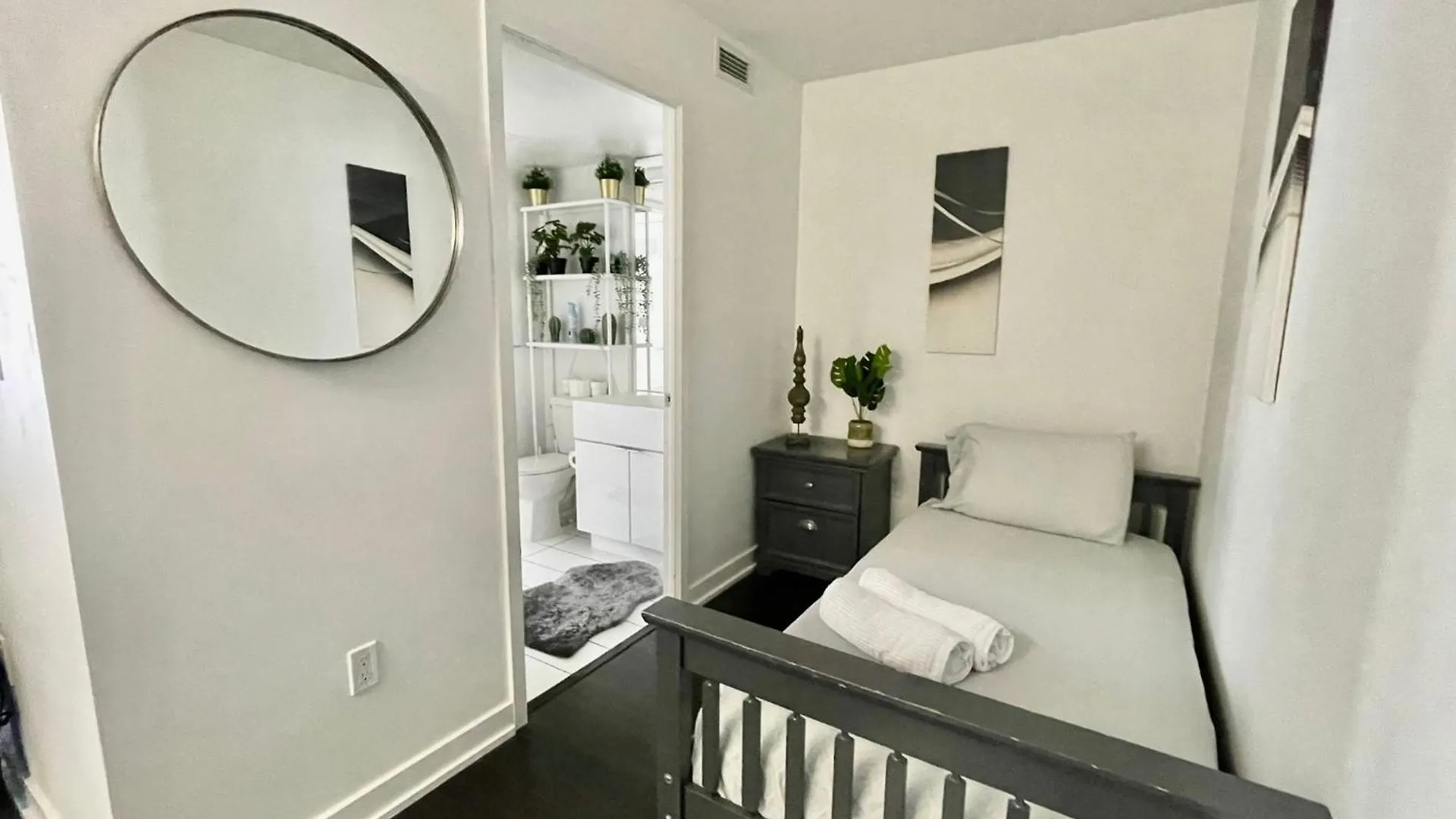 Apartment Luxury Executive Toronto Downtown Suites