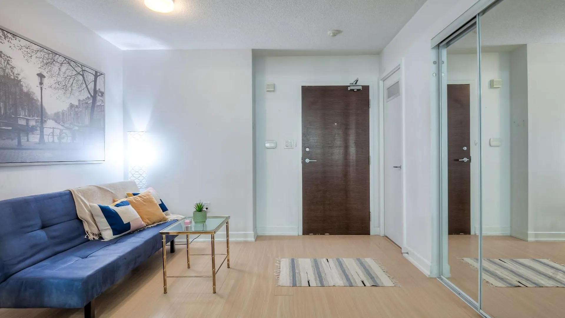 Luxury Executive Toronto Downtown Suites 0*,