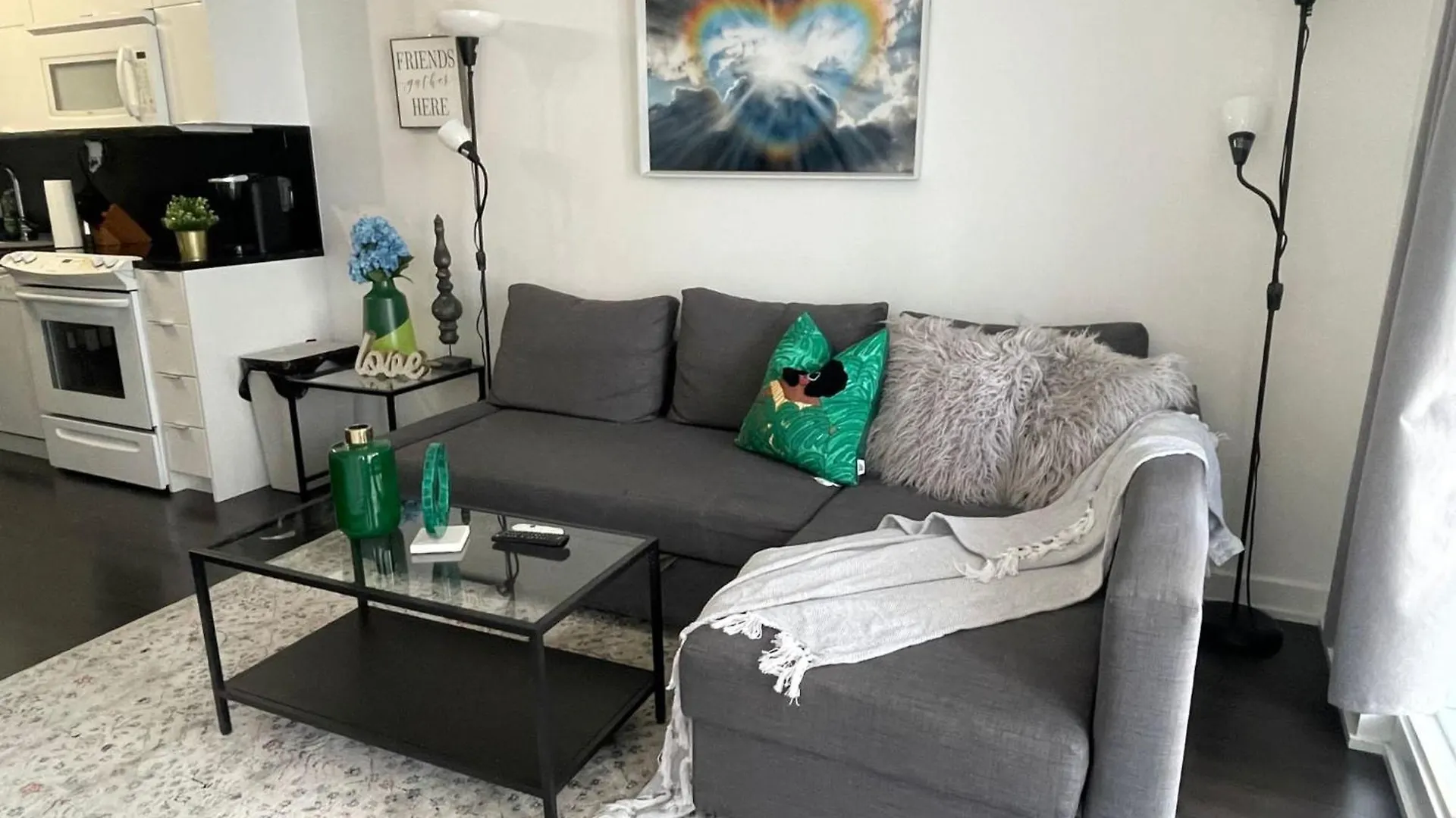 Luxury Executive Toronto Downtown Suites