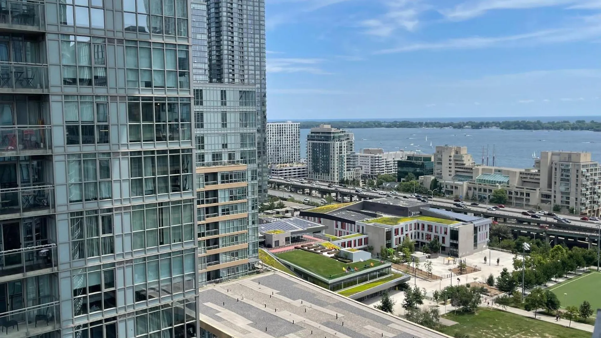아파트 Luxury Executive Toronto Downtown Suites